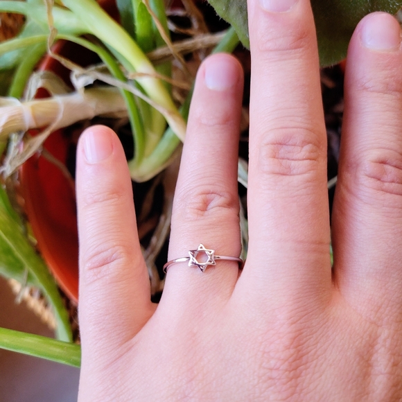 New Dainty Solid 925 Sterling Silver Star of David Ring - Picture 7 of 13
